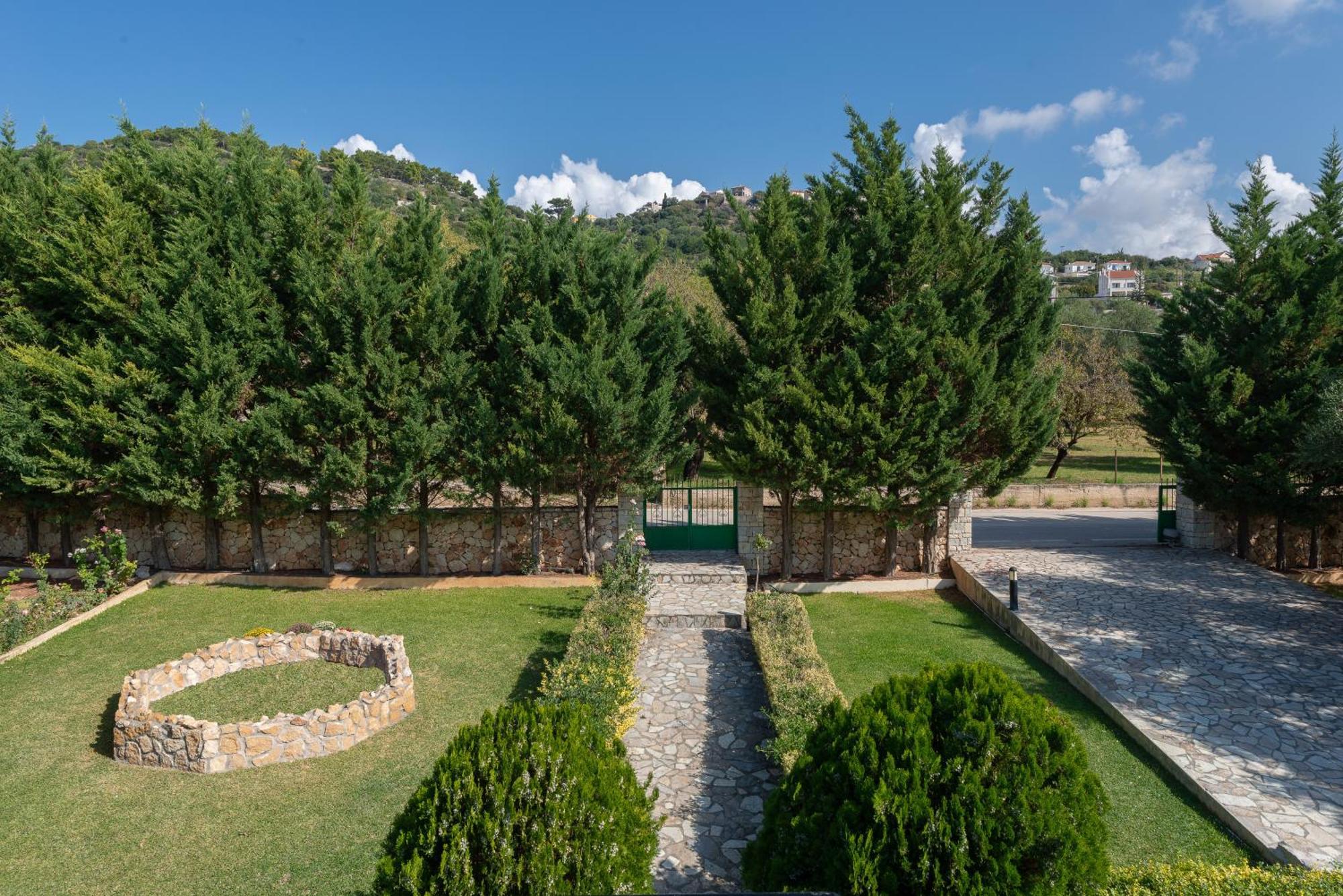 Vista Verde Studios & Apartments Svoronata Buitenkant foto